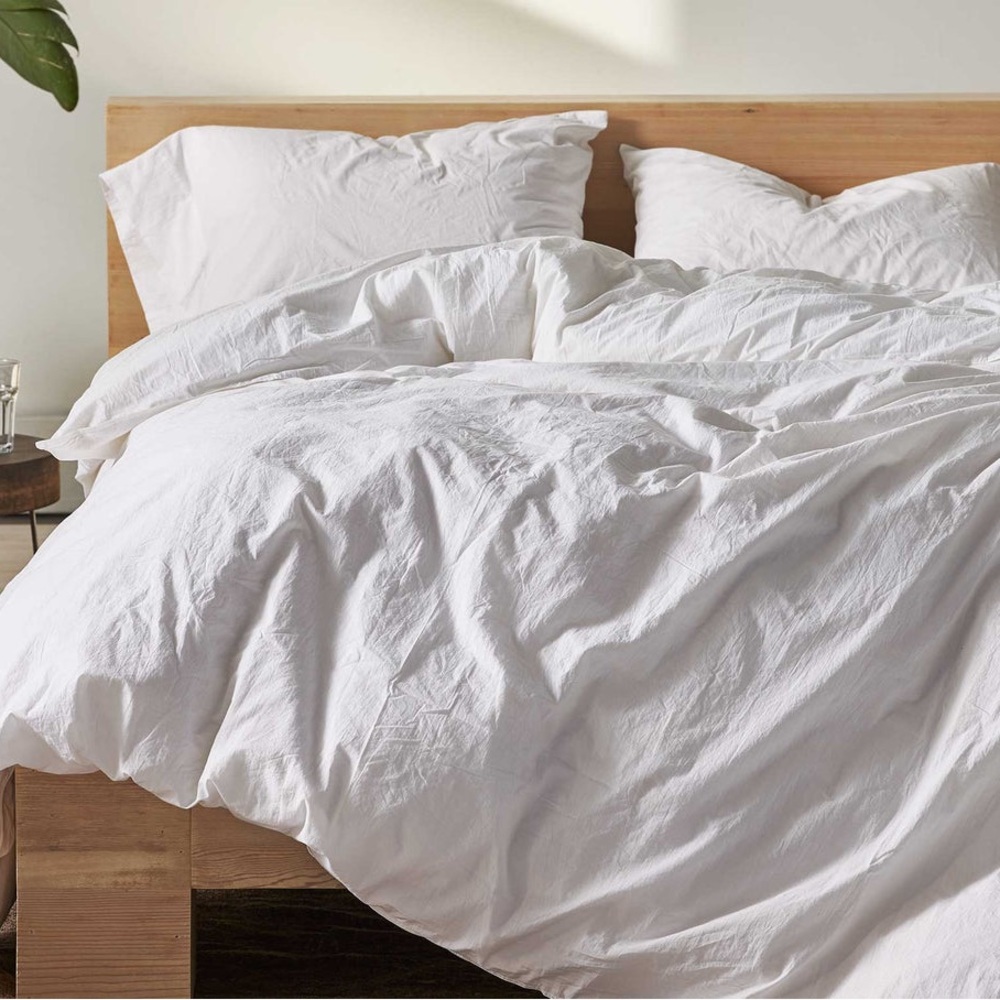 Coyuchi White Crinkle Percale King Sheet Set